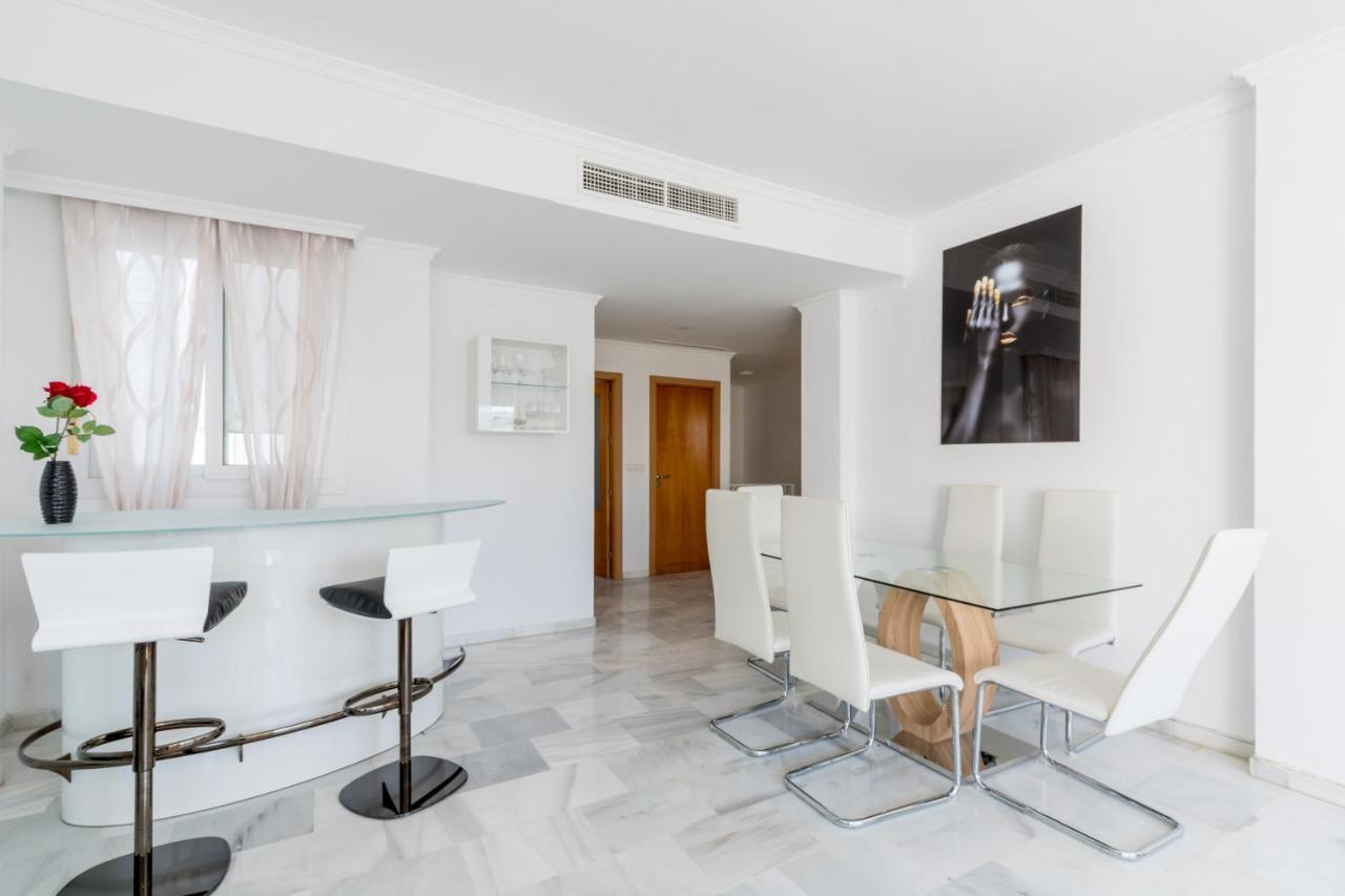 Luxury Duplex 200 M2 Terrace Parking Stayinセビリア エクステリア 写真